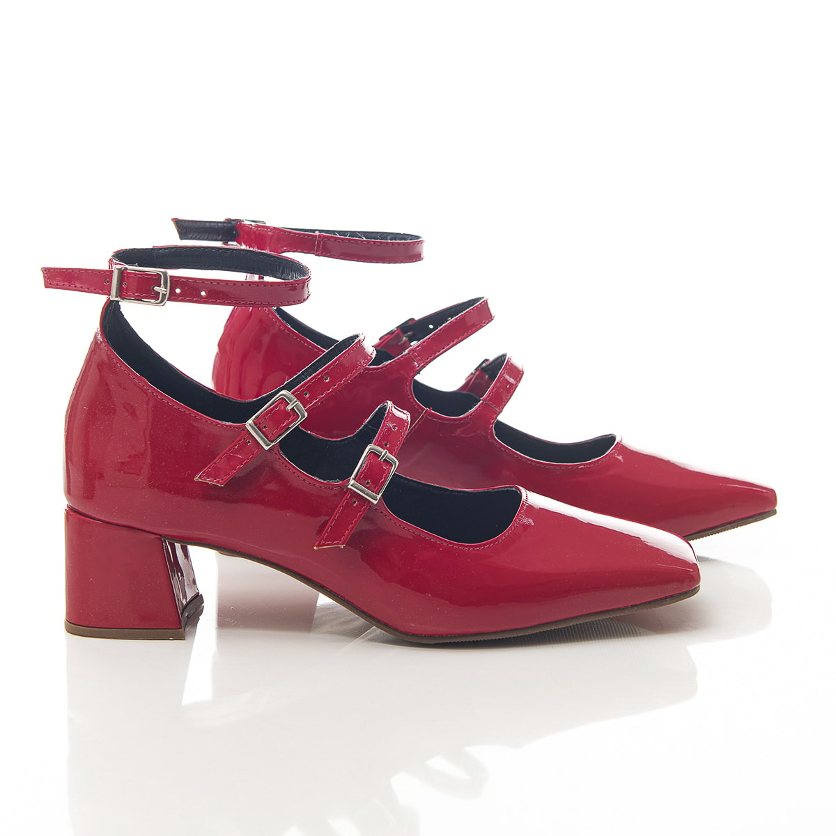 Sapato verniz feminino store vermelho