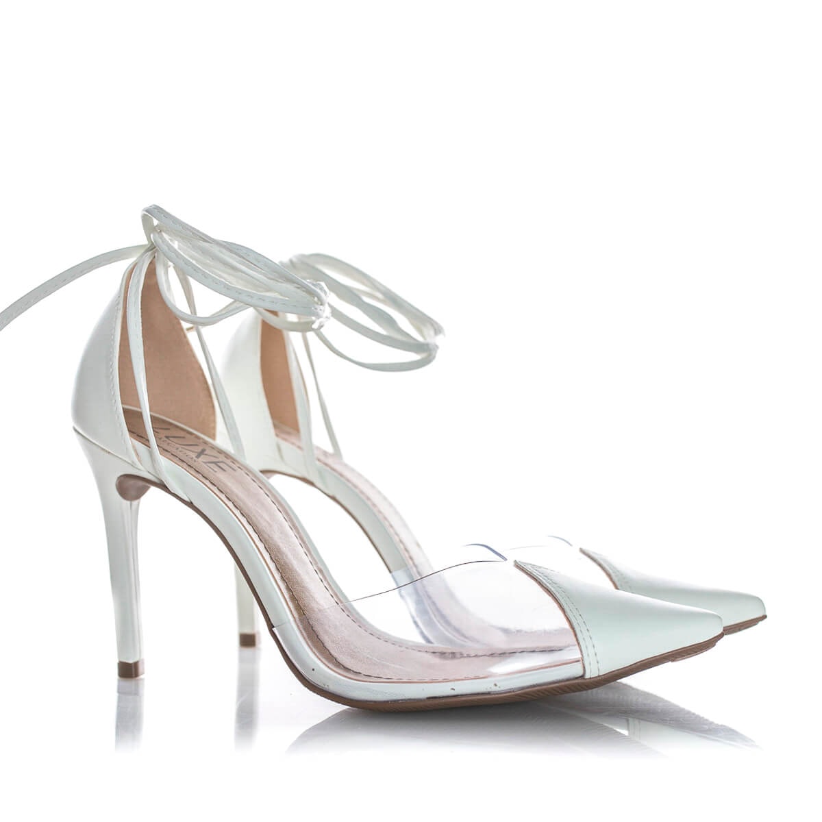 scarpin branco com vinil